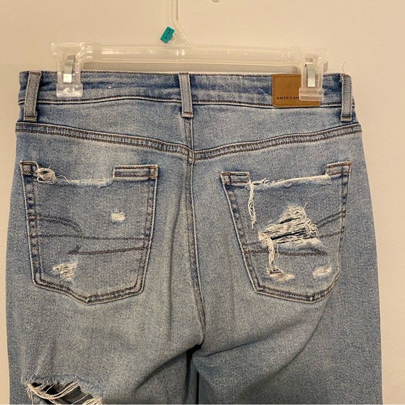American Eagle Distressed Mom Jeans - Picture 4 of 4